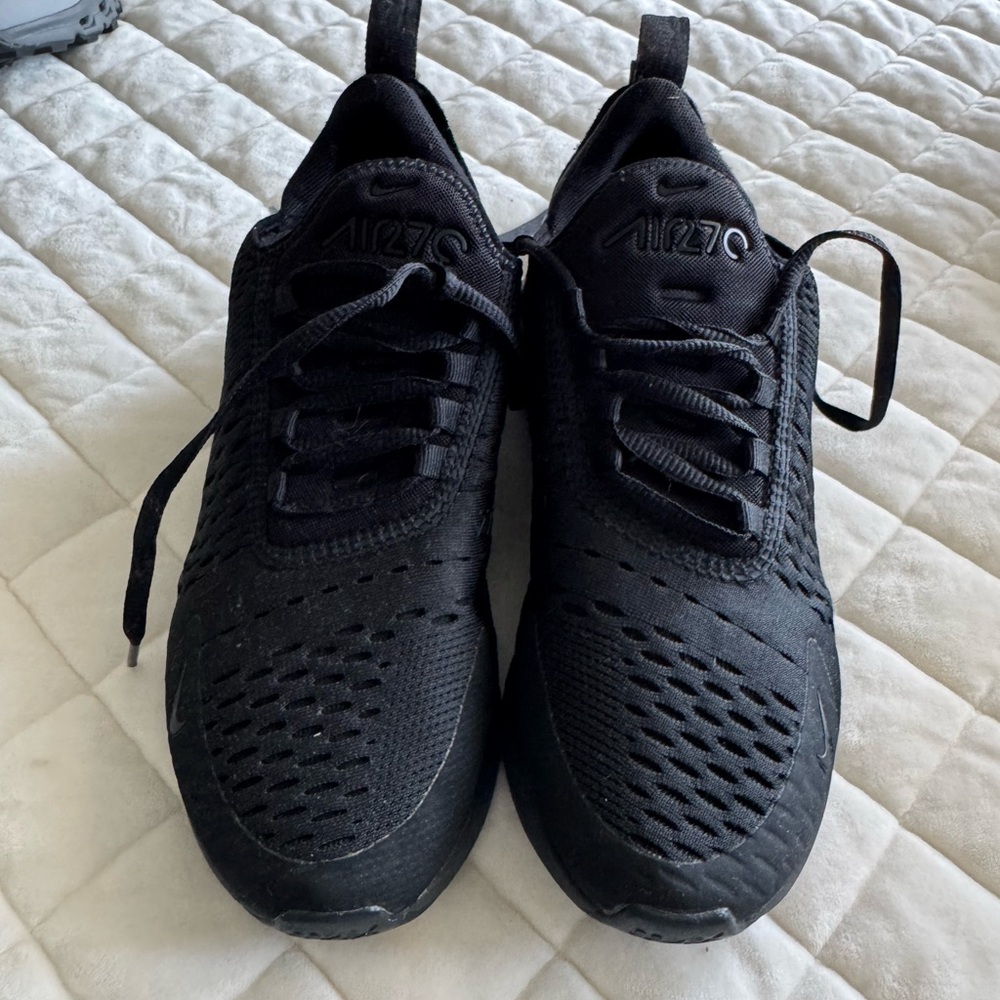 Nike Air Max 270 Triple Black Sneakers
